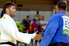 Olympics Judo: Egyptian Sent Packing After Refusing to Shake Hands With Israeli