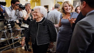 Former First Lady Barbara Bush Has 8 Toes, Says Granddaughter Jenna Bush Hager (Video)