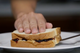 PB&J Sandwiches Are Haute Cuisine In ‘Chef’s Table’ Parody (Video)