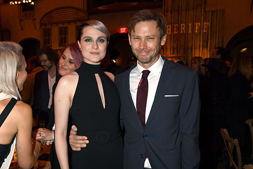 HOLLYWOOD, CA - SEPTEMBER 28: Actors Evan Rachel Wood (L) and Jimmi Simpson attend the premiere of HBO's "Westworld" after party at The Hollywood Roosevelt on September 28, 2016 in Hollywood, California. (Photo by Jeff Kravitz/FilmMagic)