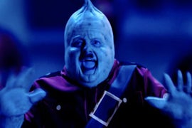 Critics Think Kevin Smith’s ‘Yoga Hosers’ Is the Wurst: 7 Terrible Reviews of Bratwurst Nazi Comedy