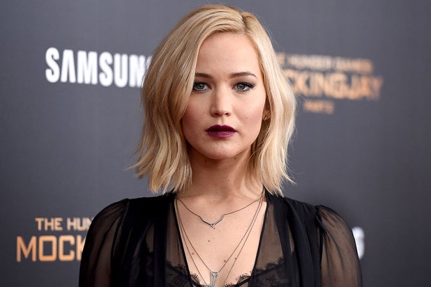 Jennifer Lawrence Says Female Producer Made Her Do Nude ...