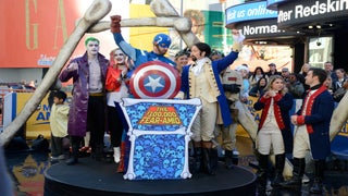 Halloween on Morning TV: Kelly Ripa as Trump, ‘GMA’ Does ‘Suicide Squad’ (Photos)