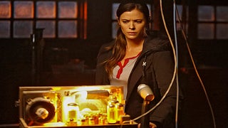 ‘Frequency’ Review: CW Joins TV’s Time-Travel Craze With Peyton List Drama