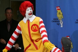 Burger King Trolls McDonald’s: Free Whopper to Anyone Dressed as Creepy Clown