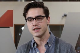 ‘Rocky Horror’ Star Says Tim Curry Is ‘Exactly What You Want Him to Be’ (Exclusive Video)