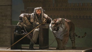 ‘Walking Dead’ Introduces King Ezekiel With a Mighty Roar