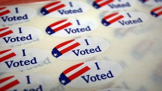Hollywood Spreads Simple Message on Election Day: Go Vote! (Photos)