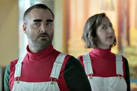 ‘Last Man on Earth’: This Is Gonna Be an Awkward Christmas Card (Exclusive Video)