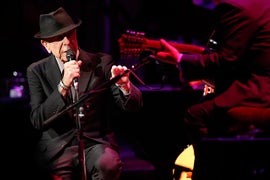 Leonard Cohen, ‘Hallelujah’ Singer and Songwriter, Dies at 82