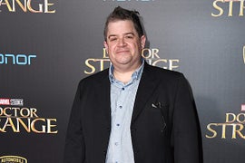 Patton Oswalt Performs First Stand-Up Since Wife’s Death, Jokes About ‘Numb Slog’ of Grief