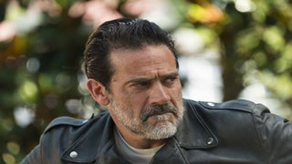 Jeffrey Dean Morgan Blasts ‘Walking Dead’ T-Shirt Uproar: ‘People Are Stupid’