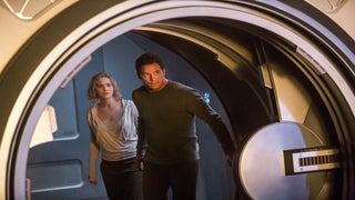 ‘Passengers’ Review: Jennifer Lawrence and Chris Pratt Are Lost in Space