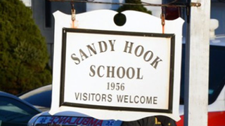 Sandy Hook Photographer Tells ‘Truthers’ to ‘Go to Hell’ on Anniversary of Massacre