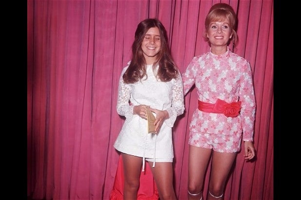 carrie fisher and debbie reynolds carrie fisher and debbie reynolds