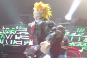 guns n roses donald trump pinata