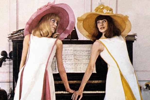 The Young Girls of Rochefort (1967) The Young Girls of Rochefort (1967)