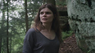‘Claire in Motion’ Review: Betsy Brandt Gets Caught in Elliptical Mystery