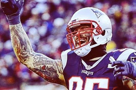 Patriots Defensive End Chris Long Tackles Critics Over White House Visit Rejection