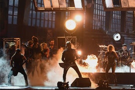 Grammys Plagued by Tech Issues: ‘Sound Guy Better Be Updating His LinkedIn’