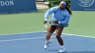 Watch Serena Williams Gatecrash a Late-Night Tennis Match