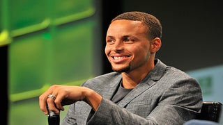 Steph Curry Dubs Sports Illustrated Protest Cover ‘Terrible’ for Omitting Colin Kaepernick