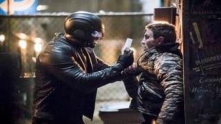 Why ‘Arrow’ Is Tackling the Gun Control Debate: ‘Not Talking About Issues Serves a Conservative Agenda’