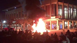 Milo Yiannopoulos Speech at UC Berkeley Sparks Fiery Protest
