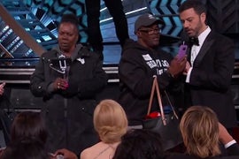 Oscars 2017: Watch Jimmy Kimmel’s Tour Bus Prank With Gary From Chicago (Video)