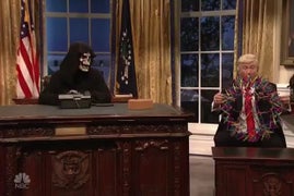‘SNL’: Baldwin’s Trump Channels Hitler, Wants to Call Memoir ‘My Struggle’