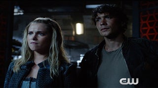 ‘The 100’ Sneak Peek: Raven Has Bad News for Clarke and Bellamy (Exclusive Video)