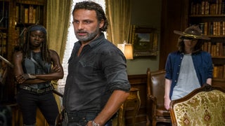 ‘Walking Dead’ Season 7 Returns With Explosive, Bloody Episode