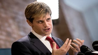 Milo Yiannopoulos Promises to Remain ‘Offensive’ After Breitbart Resignation (Video)