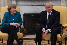 Trump Ignores German Chancellor’s Request for Handshake at White House (Video)