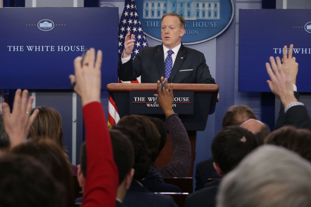 Media Mocks Sean Spicer S Return To White House Press