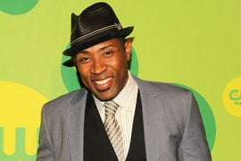 CW’s ‘Black Lightning’: First Look at Cress Williams in Costume (Photo)