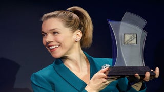‘Linda’ Theater Review: Why It’s Tough Being a Feminist at a Cosmetics Company
