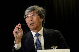 Billionaire Patrick Soon-Shiong Ups Stake in LA Times Parent Tronc