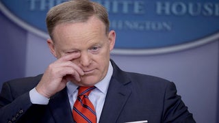 Sean Spicer Flunks With Harvard Students: ‘He’s Incredibly Inarticulate’