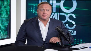 Even InfoWars Guy Thinks Sean Spicer Blew It With ‘Historically Ignorant’ Holocaust Comment