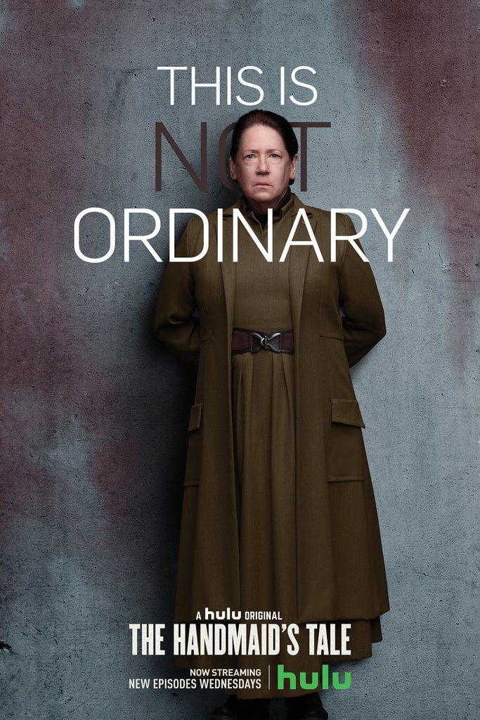 Ann Dowd - Aunt Lydia Handmaid's Tale