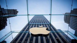 Apple Races to Become First Trillion-Dollar Company