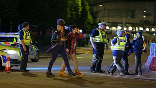 Stars React to Deadly Manchester Bombing at Ariana Grande Concert: ‘Brokenhearted’