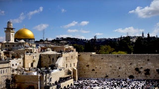 Sean Spicer Backpedals on Western Wall Flub: ‘That Is Not the Position of This Administration’