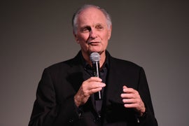 Alan Alda Details Battle With Parkinson’s Disease (Video)