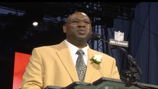 Pro Football Hall of Famer Cortez Kennedy Dies at 48