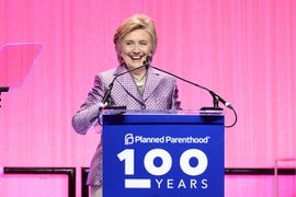 Hillary Clinton Invokes ‘Handmaid’s Tale’ in Planned Parenthood Speech: ‘Never Let Them Grind Us Down’