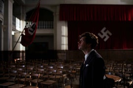 ’13 Minutes’ Review: True-Life One-Man Hitler Assassination Plot Makes for Interesting Tale