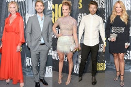 CMT Awards 2017: Red Carpet Arrivals (Photos)