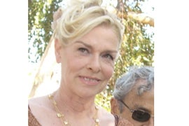 Lili Ungar, Former Hollywood Publicist and Teacher, Dies in Vietnam